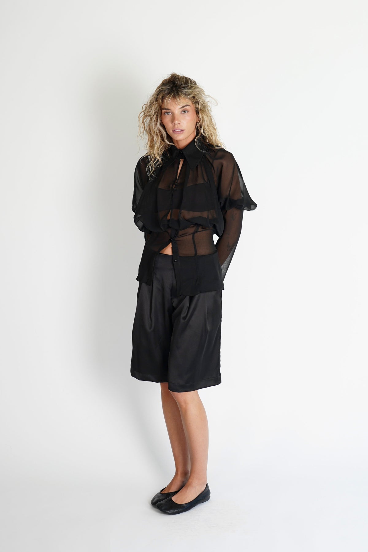 SHIRT 06 NEGRA