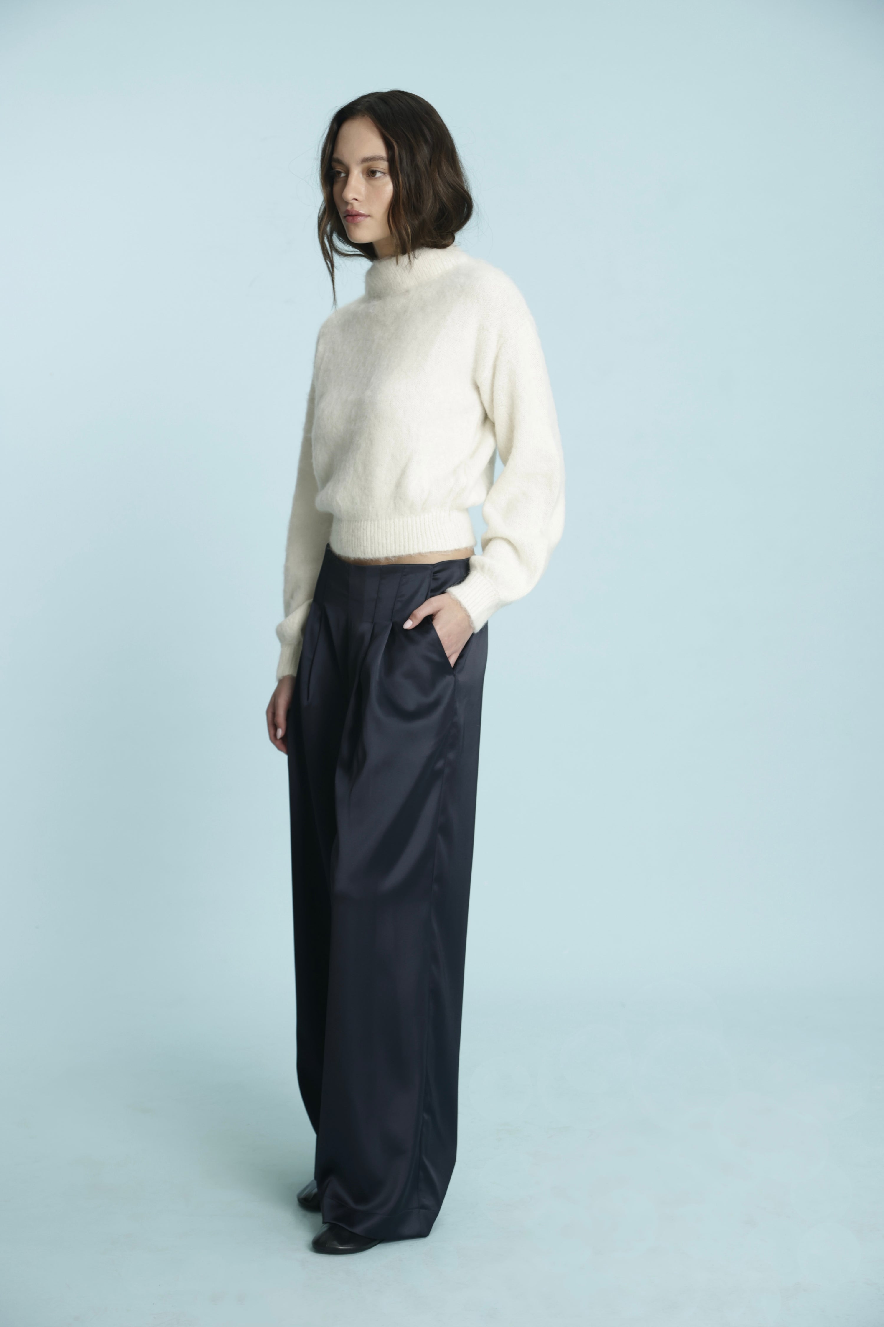 SWEATER 02 IVORY
