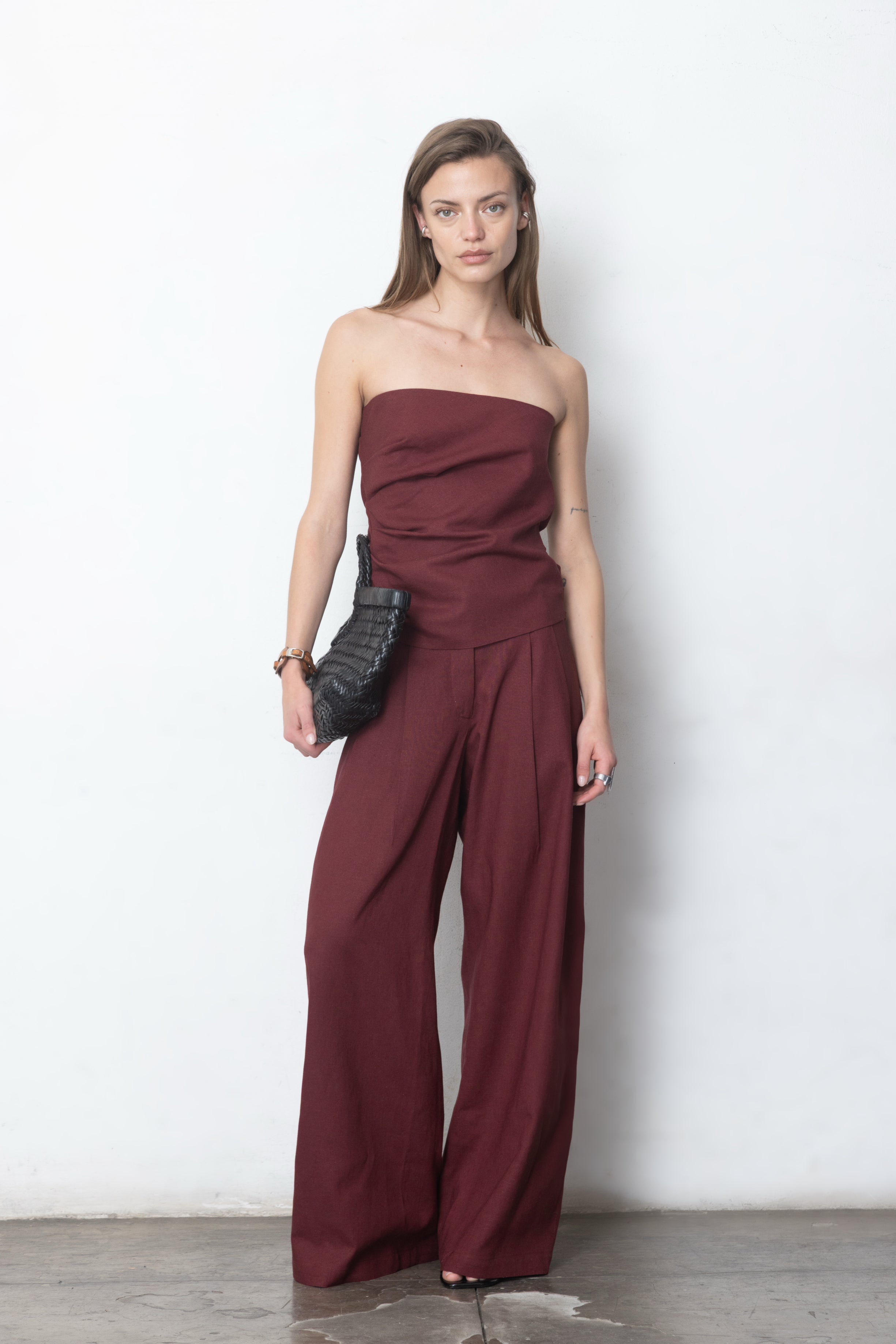 PANT 01 VINO