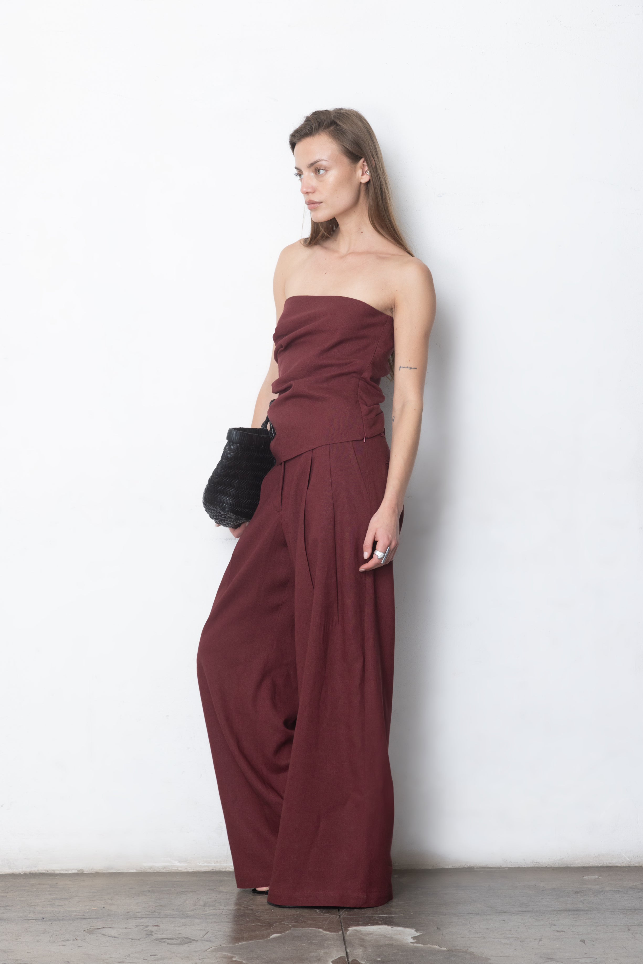 PANT 01 VINO