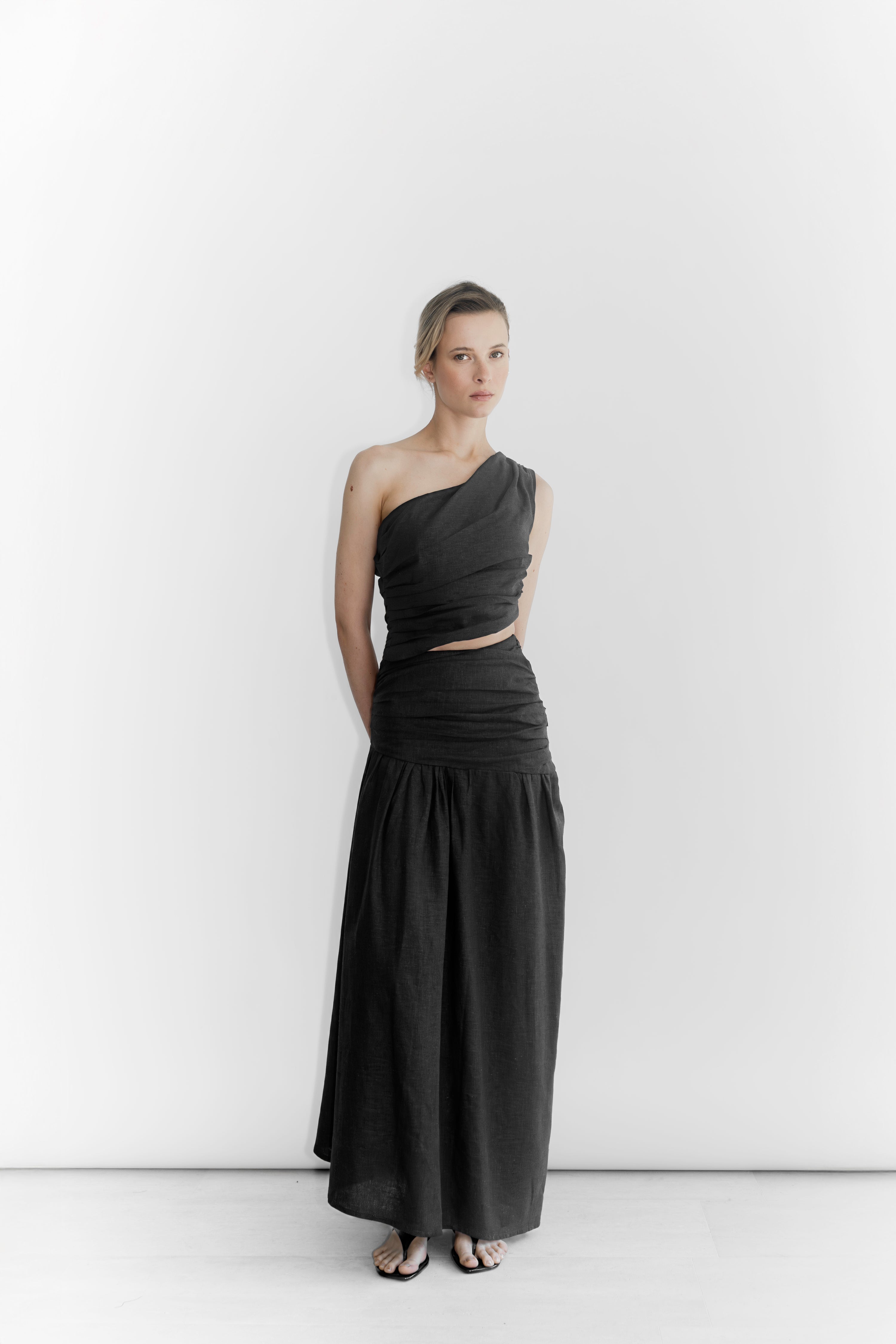 DRESS 09 NEGRO